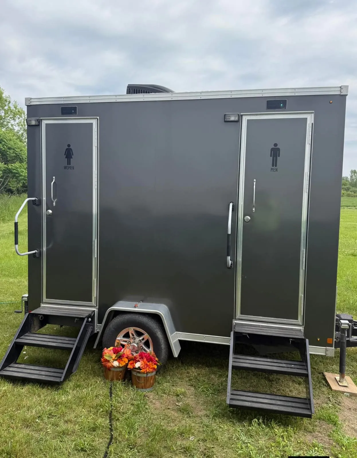 VIP Portable Toilet